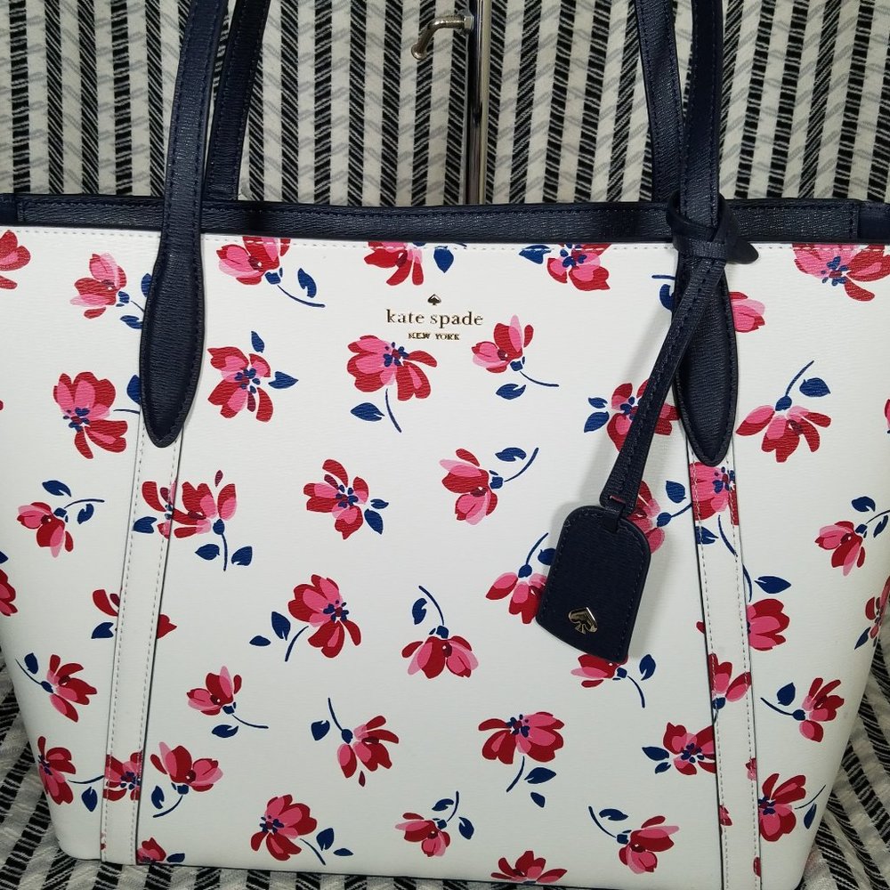 MAKE AN OFFER kate spade Cara Garden Toss Multi Floral New White Condition NWT - Picture 5 of 14